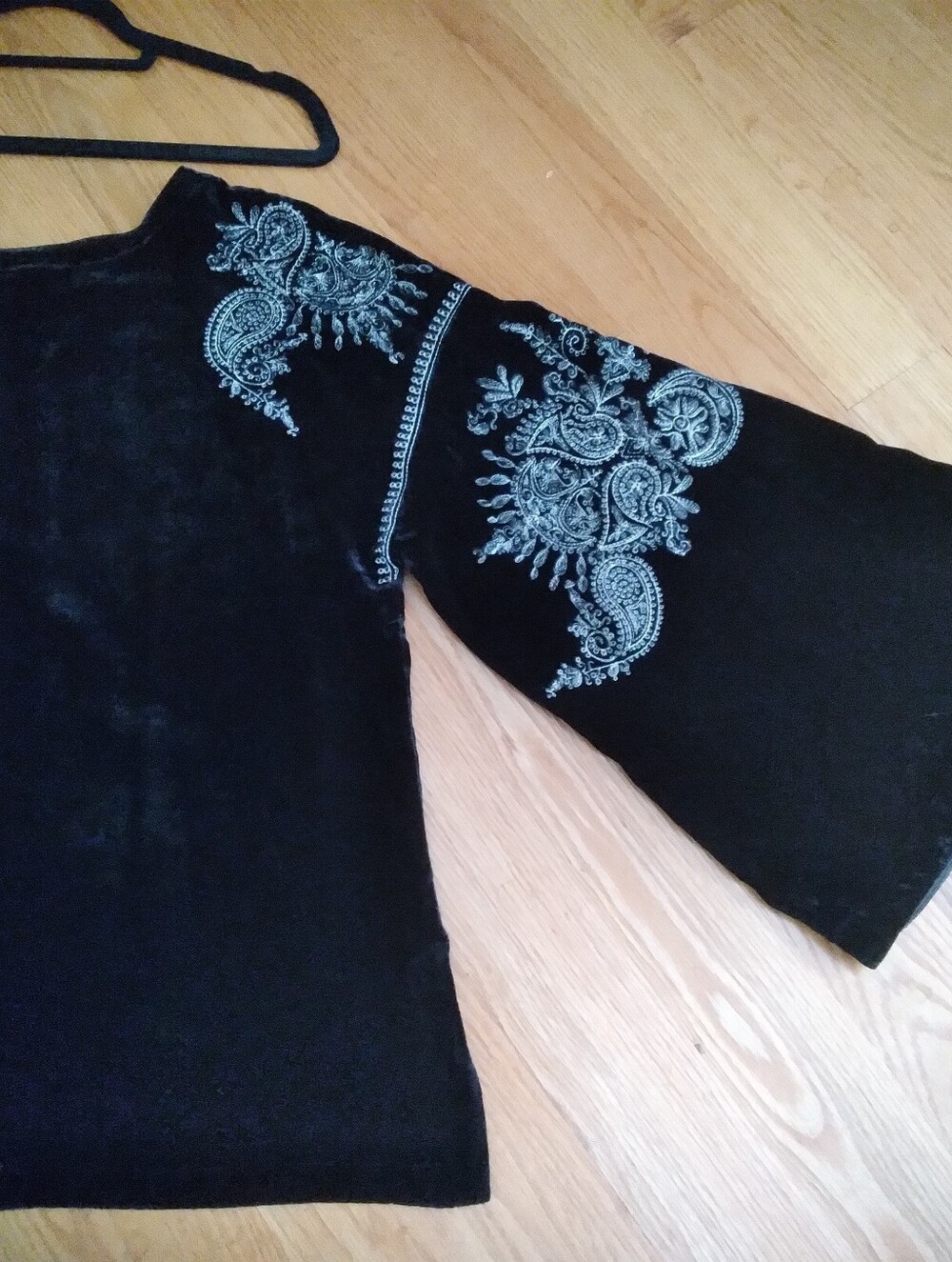 Sundance Black Velvet Top with White Paisley Accents - Picture 4 of 7